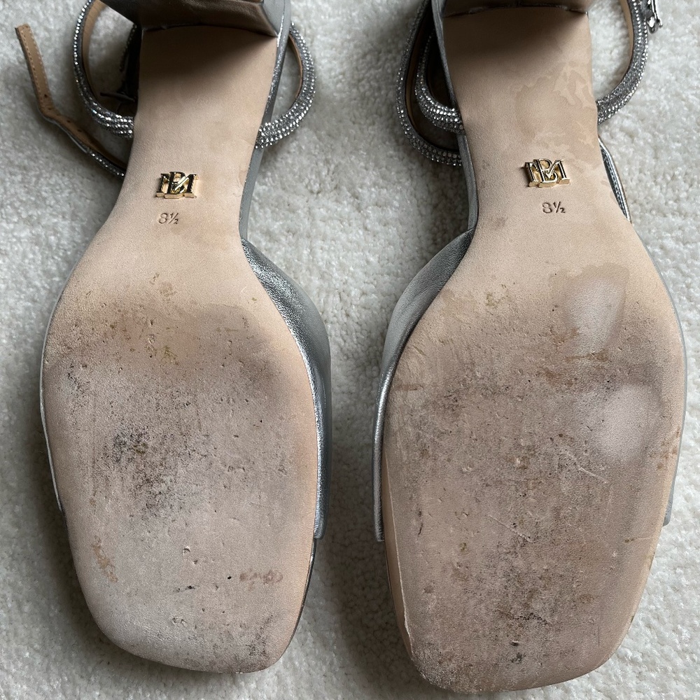 Badgley Mischka Silver Infinity II Leather Block Heel Sandals - Size 8-1/2M - Picture 13 of 16